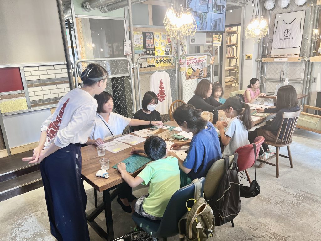 ハロカルホリデーすみだ　ステンシルシートづくり